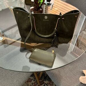 House if Harlow green suede handbag. never used